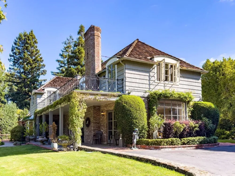 2155 Geri Lane Hillsborough, CA 94010
