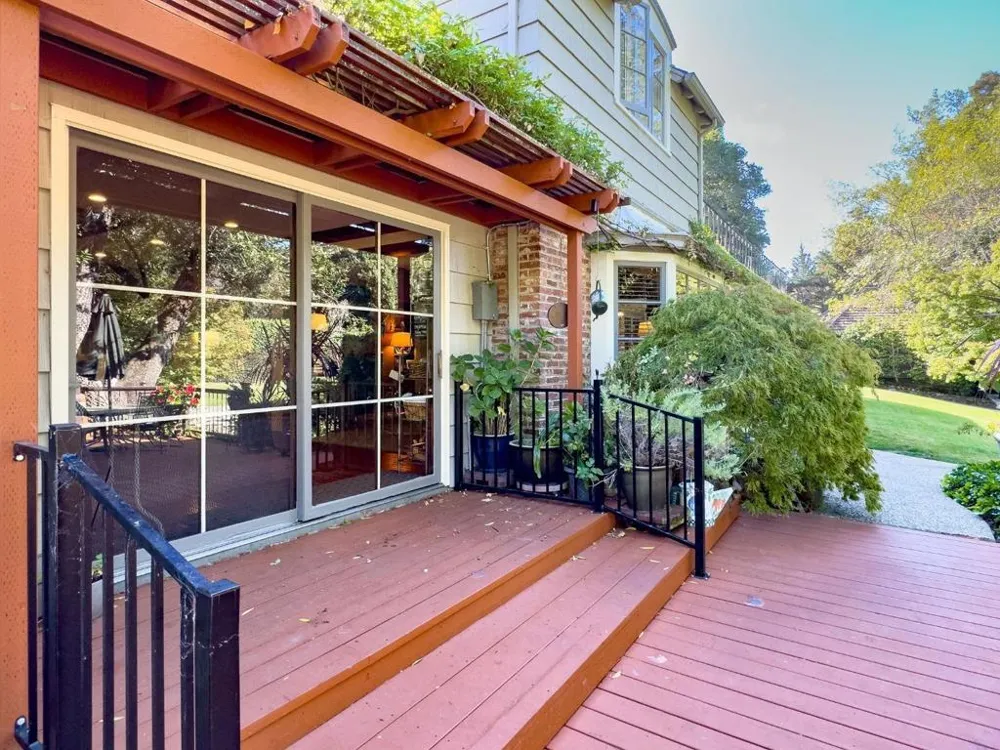 2155 Geri Lane Hillsborough, CA 94010