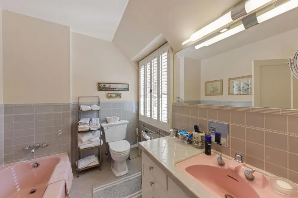 2155 Geri Lane Hillsborough, CA 94010