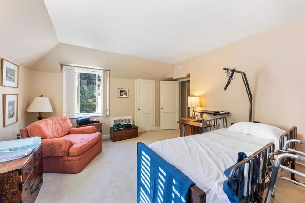 2155 Geri Lane Hillsborough, CA 94010