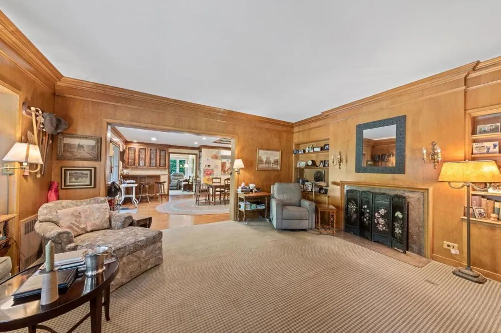 2155 Geri Lane Hillsborough, CA 94010