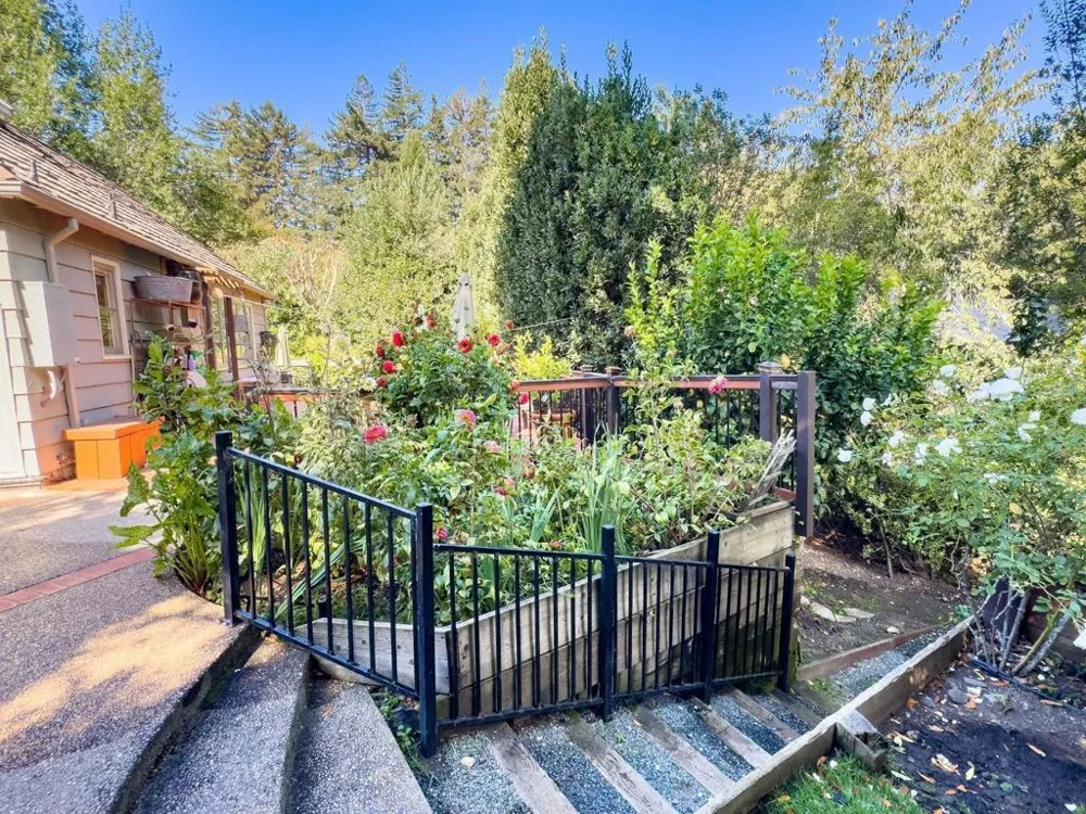 2155 Geri Lane Hillsborough, CA 94010