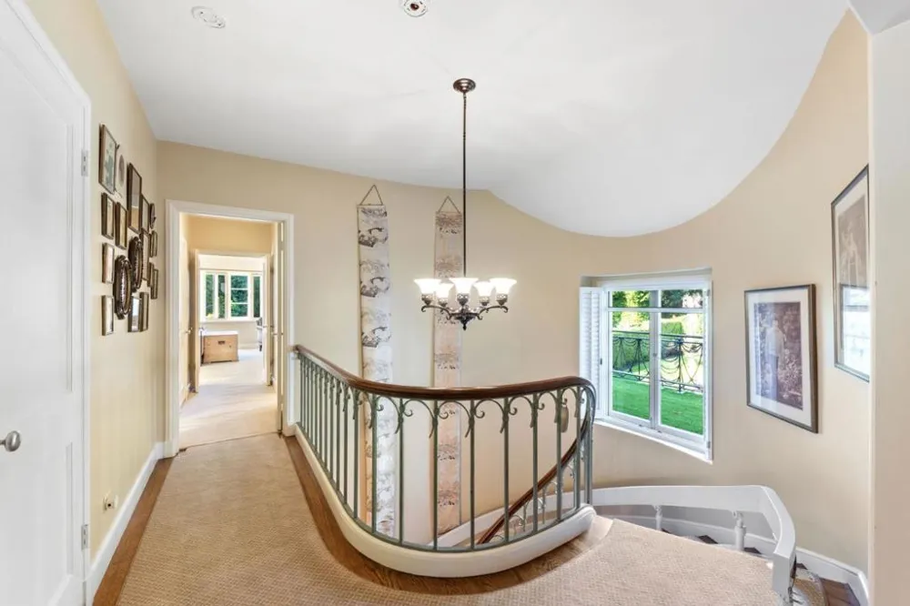 2155 Geri Lane Hillsborough, CA 94010