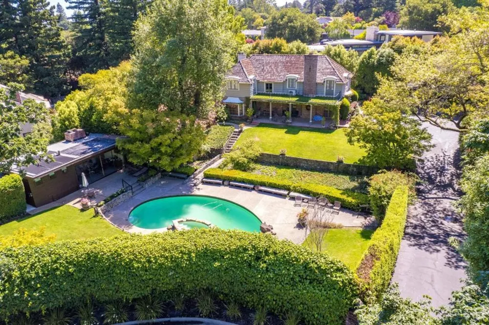2155 Geri Lane Hillsborough, CA 94010