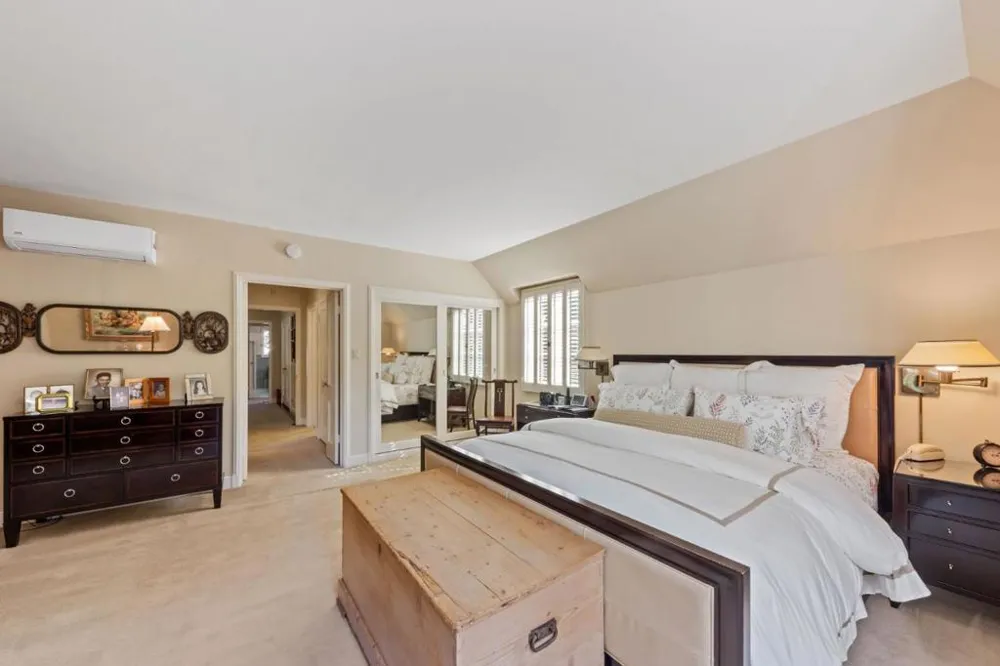 2155 Geri Lane Hillsborough, CA 94010