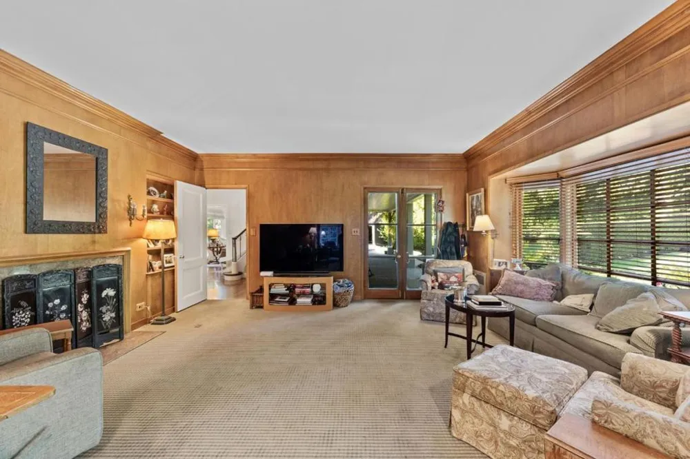2155 Geri Lane Hillsborough, CA 94010