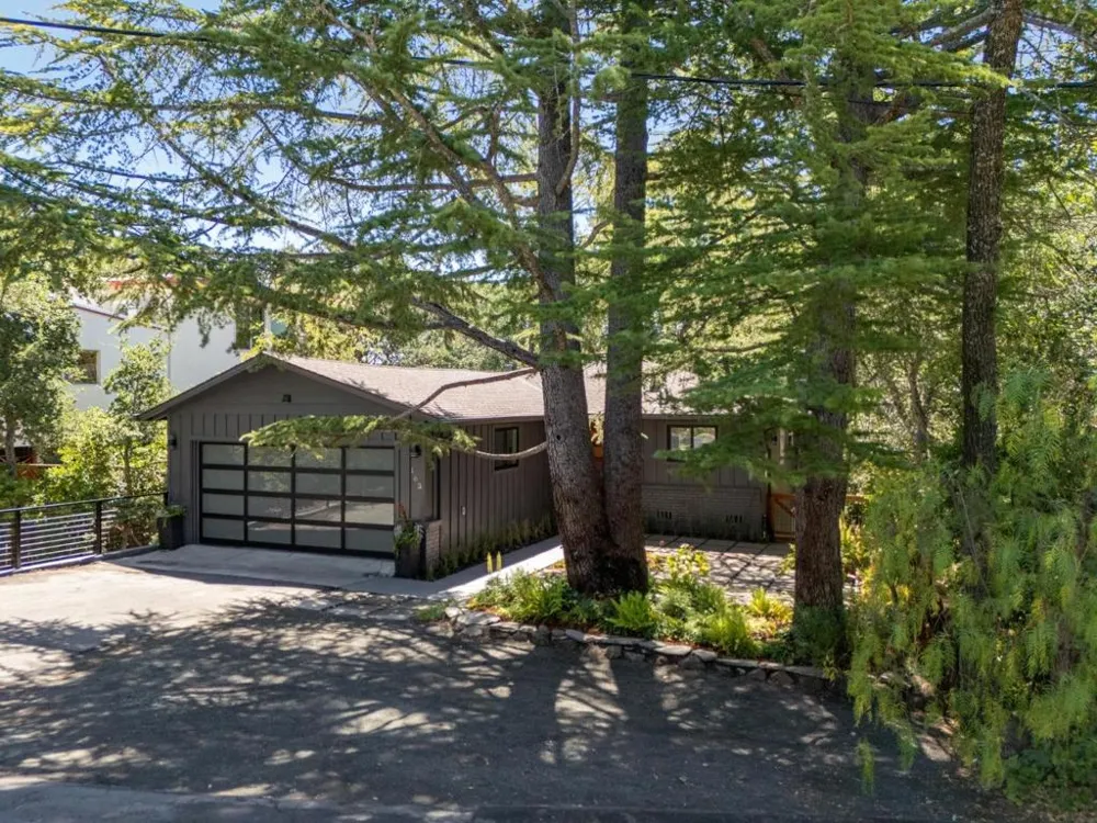 163 Crescent Avenue Portola Valley, CA 94028
