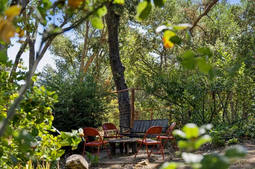 163 Crescent Avenue Portola Valley, CA 94028