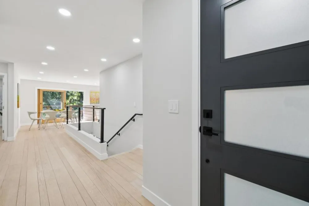 163 Crescent Avenue Portola Valley, CA 94028