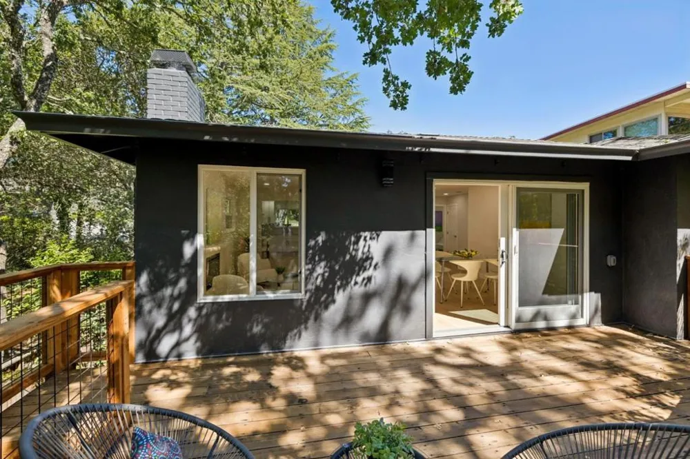 163 Crescent Avenue Portola Valley, CA 94028