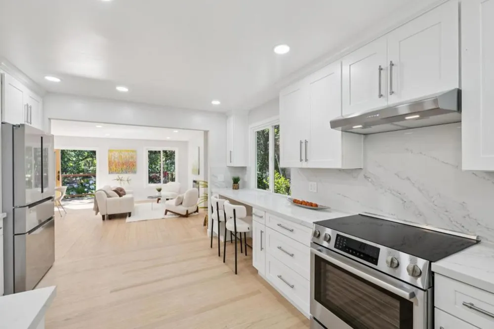 163 Crescent Avenue Portola Valley, CA 94028