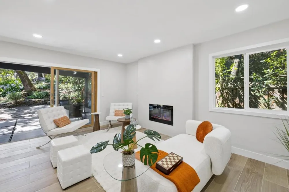 163 Crescent Avenue Portola Valley, CA 94028