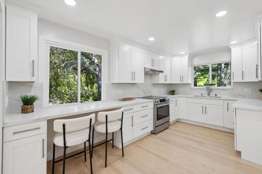 163 Crescent Avenue Portola Valley, CA 94028