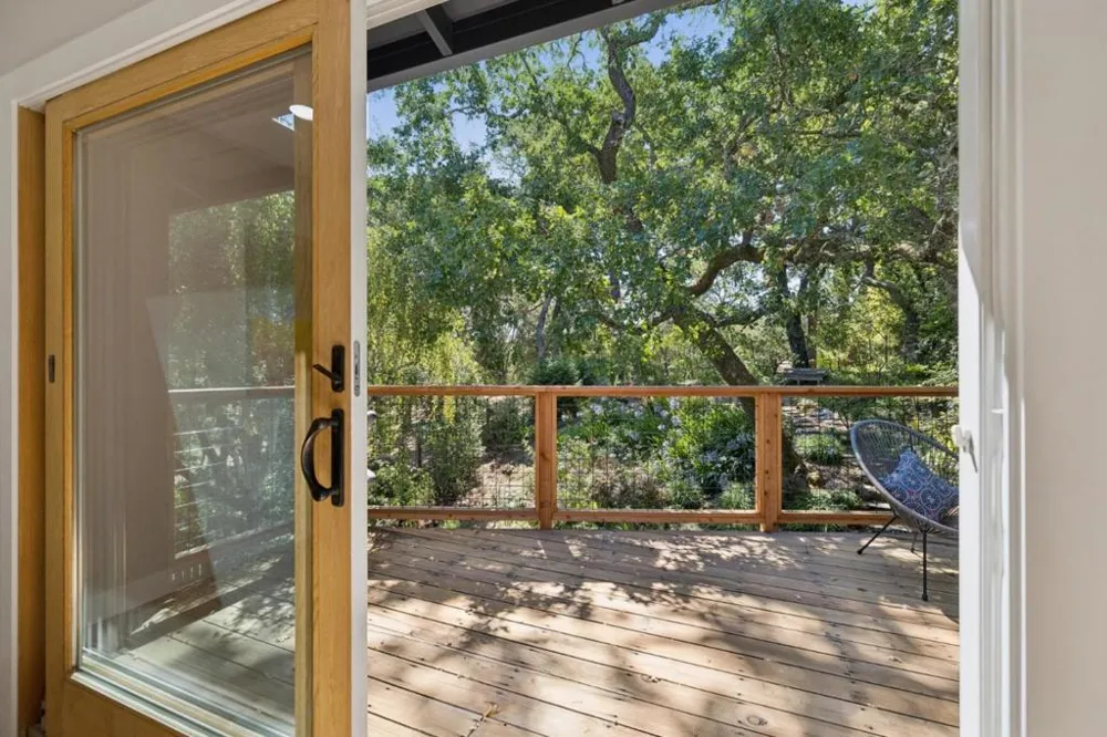 163 Crescent Avenue Portola Valley, CA 94028