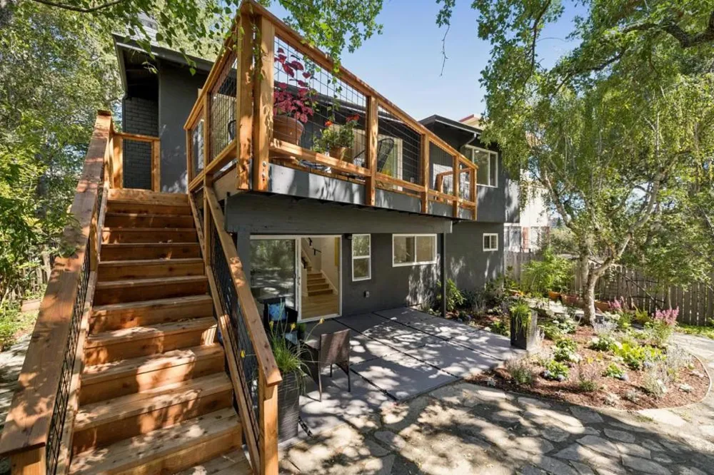163 Crescent Avenue Portola Valley, CA 94028