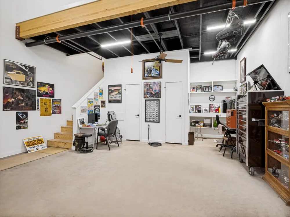 1725 US 377 Highway #405 Roanoke, TX 76262