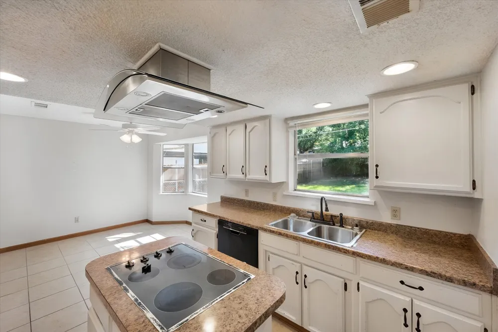 3724 Billie Faye Drive North Richland Hills, TX 76180