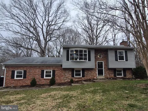 27087 DOGWOOD LANE