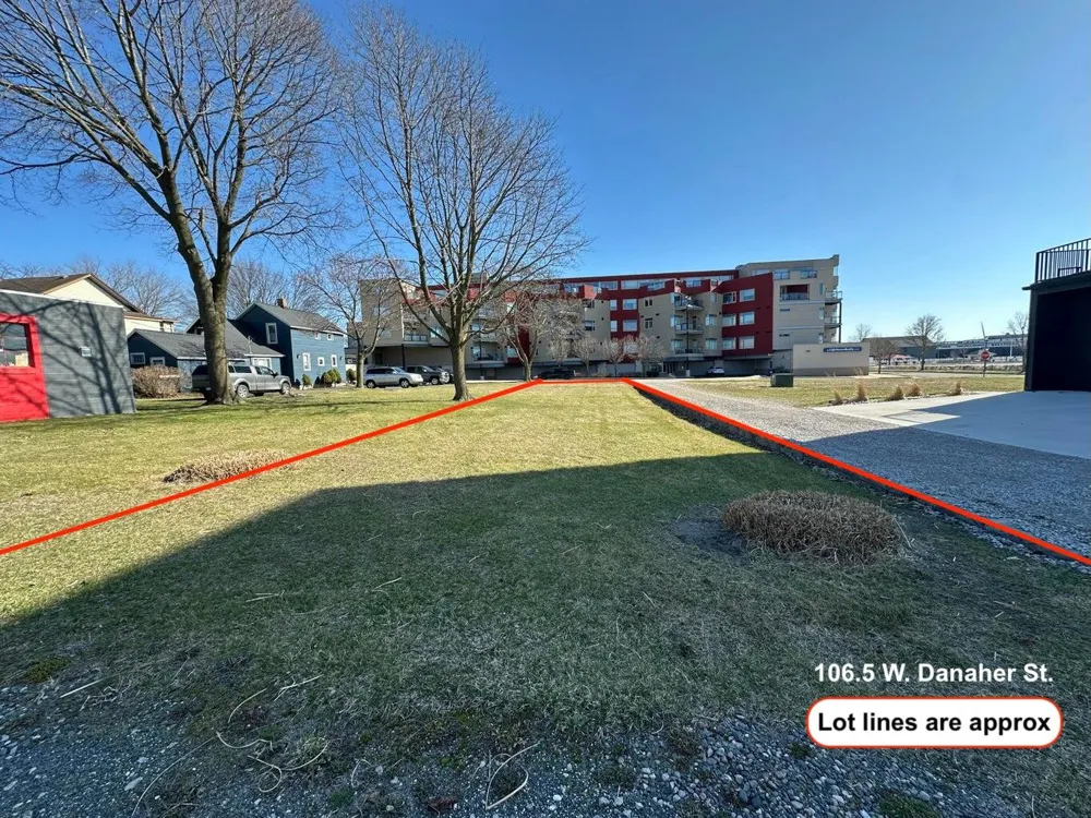 1065 W Danaher Street Ludington, MI 49431