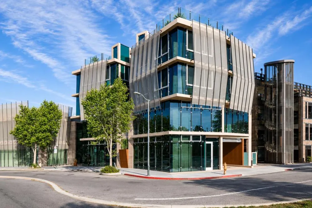 102 University Avenue #3C Palo Alto, CA 94301