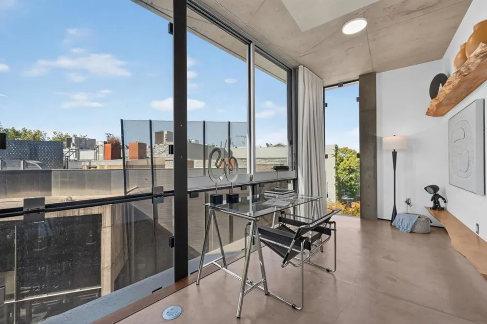 102 University Avenue #3C Palo Alto, CA 94301