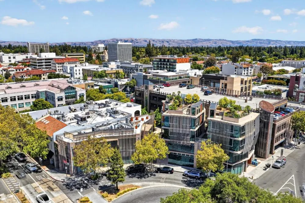 102 University Avenue #3C Palo Alto, CA 94301