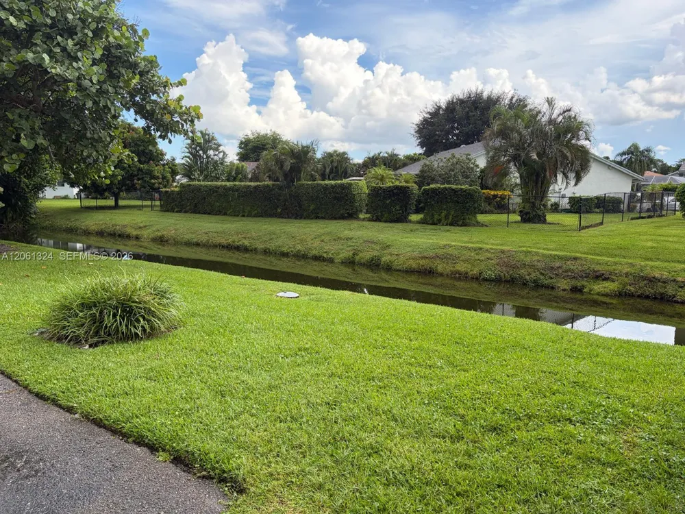 11858 E Brier Patch Ct E Wellington, FL 33414