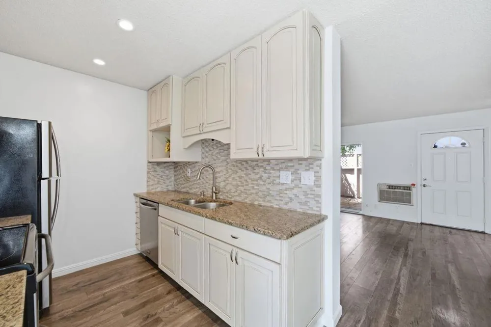 1681 Alvarado Avenue #10 Walnut Creek, CA 94597