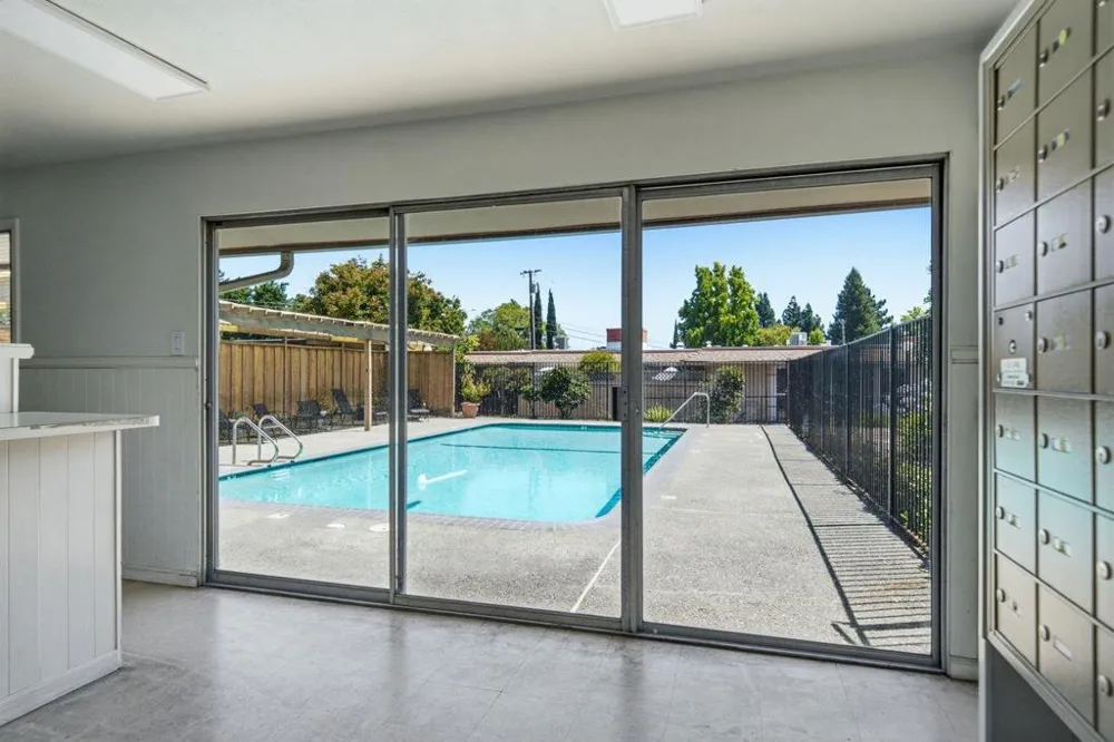 1681 Alvarado Avenue #10 Walnut Creek, CA 94597