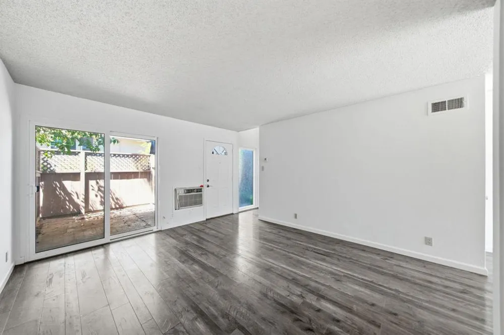 1681 Alvarado Avenue #10 Walnut Creek, CA 94597