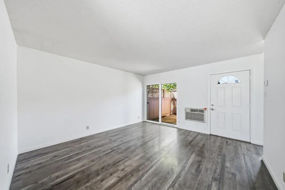 1681 Alvarado Avenue #10 Walnut Creek, CA 94597