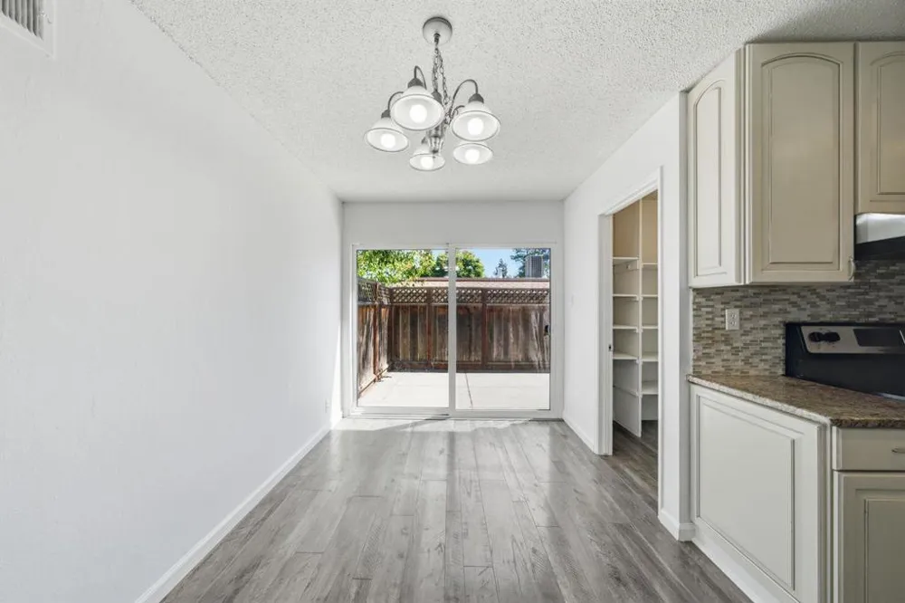 1681 Alvarado Avenue #10 Walnut Creek, CA 94597