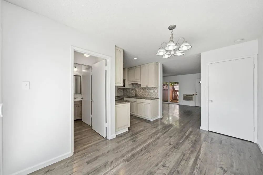 1681 Alvarado Avenue #10 Walnut Creek, CA 94597