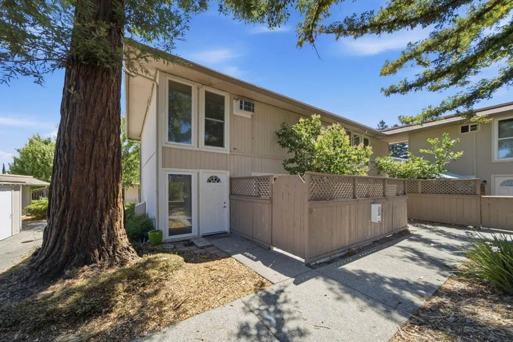 1681 Alvarado Avenue #10 Walnut Creek, CA 94597