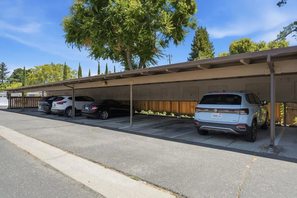 1681 Alvarado Avenue #10 Walnut Creek, CA 94597