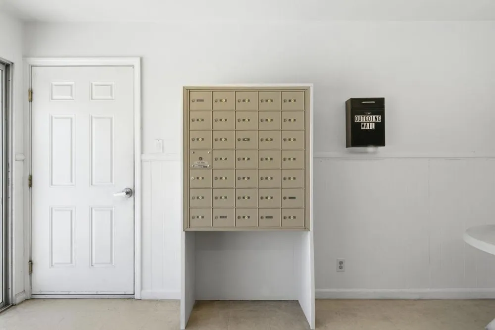 1681 Alvarado Avenue #10 Walnut Creek, CA 94597