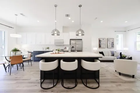 400 Cove Lane