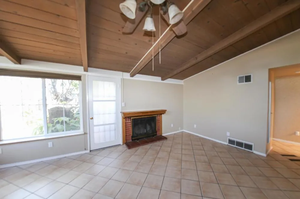340 Walnut Lane Gilroy, CA 95020