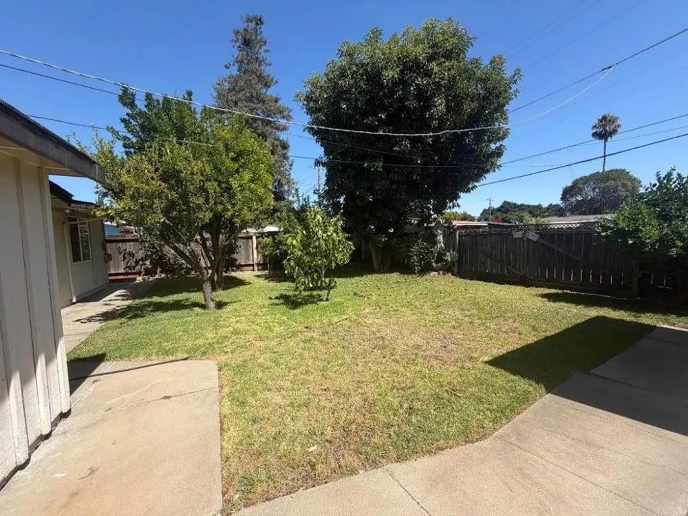 340 Walnut Lane Gilroy, CA 95020