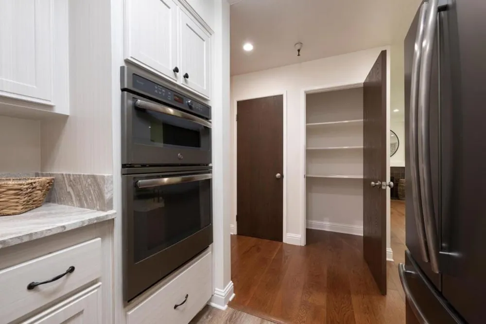 601 Leahy Street #306 Redwood City, CA 94061