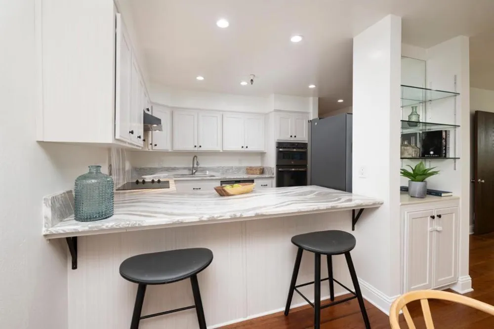 601 Leahy Street #306 Redwood City, CA 94061