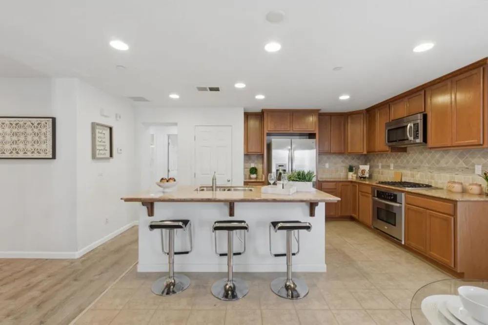 185 Montevina Way Hayward, CA 94545