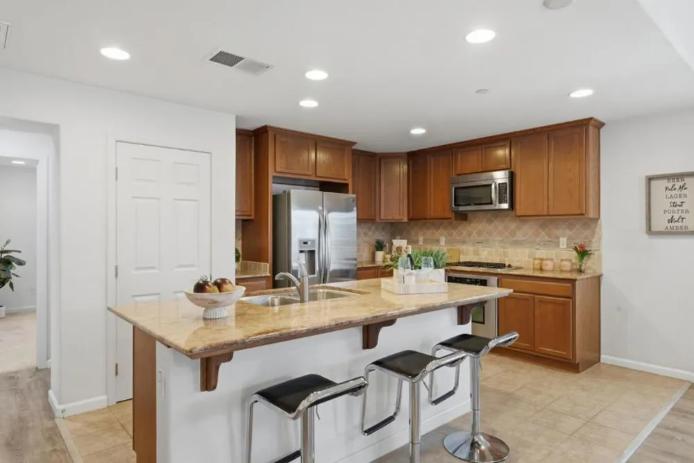 185 Montevina Way Hayward, CA 94545