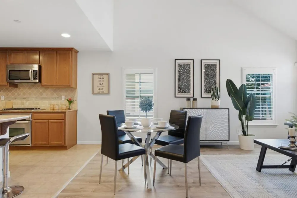 185 Montevina Way Hayward, CA 94545