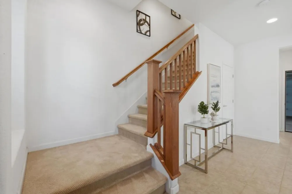 185 Montevina Way Hayward, CA 94545