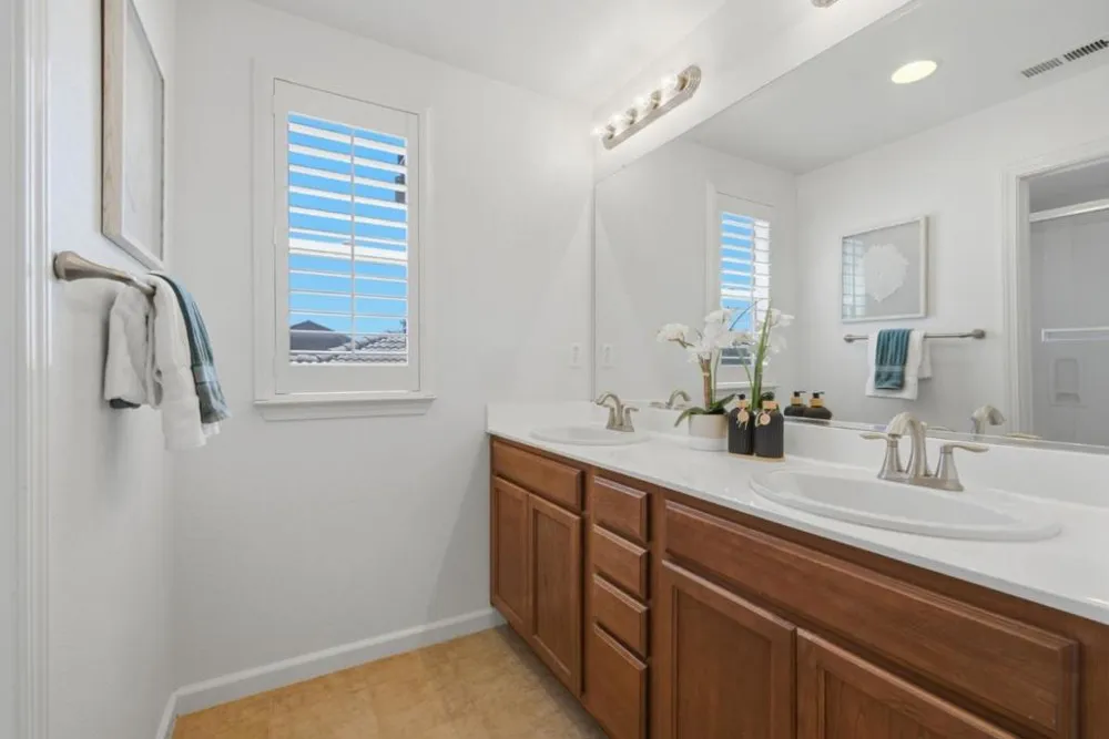 185 Montevina Way Hayward, CA 94545