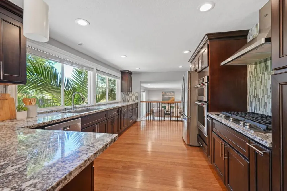 7967 Stonehurst Court Pleasanton, CA 94588