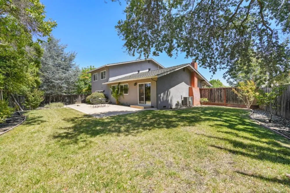 7967 Stonehurst Court Pleasanton, CA 94588
