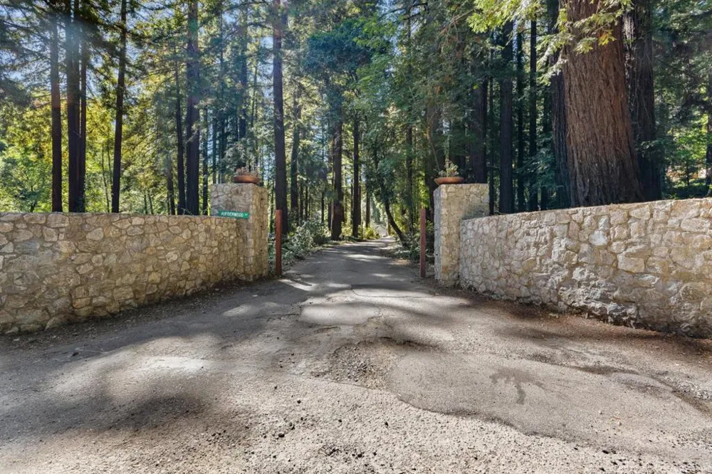 161 Aufderwood Lane Brookdale, CA 95007