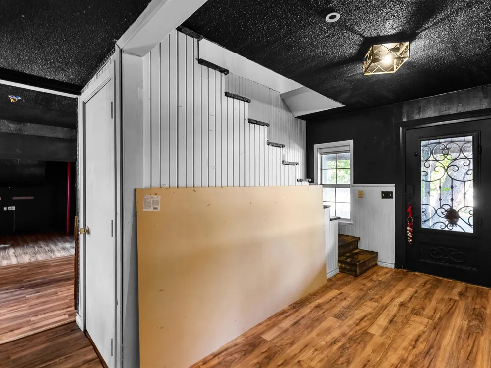1829 W Lake Shore Drive Alvarado, TX 76009